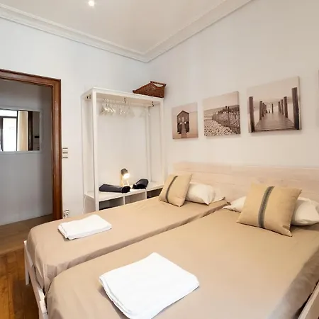 Apartment La Concha Cozy Balcony By Cisan San Sebastian