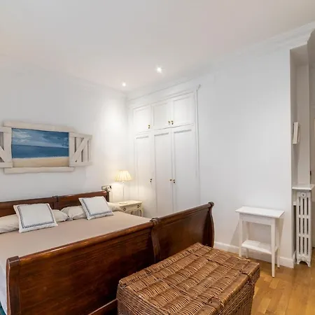 La Concha Cozy Balcony By Cisan Apartment *